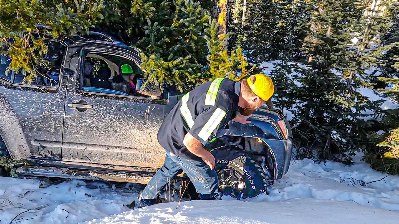 Первая крупная спасательная операция по спасению от снега... Xterra осталась без средств передвиж...