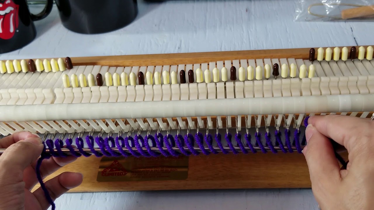 Simple Frame Knitting Machine