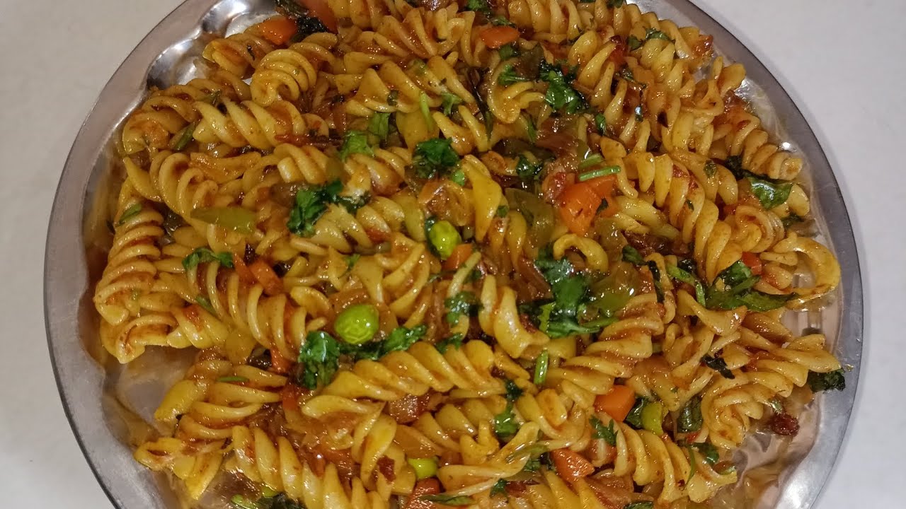 सुटसुटीत पास्ता अजीबात लगदा नाही आणि परफेक्ट शिजलेला आतपर्यंत अगदी मोकळा व रसीला जास्त कोरडाही  नाही