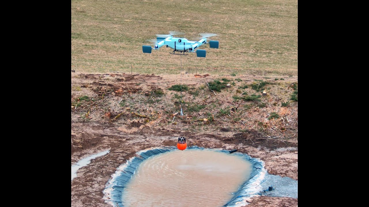 ThunderWasp GT doing multiple water bombings with bambi-bucket