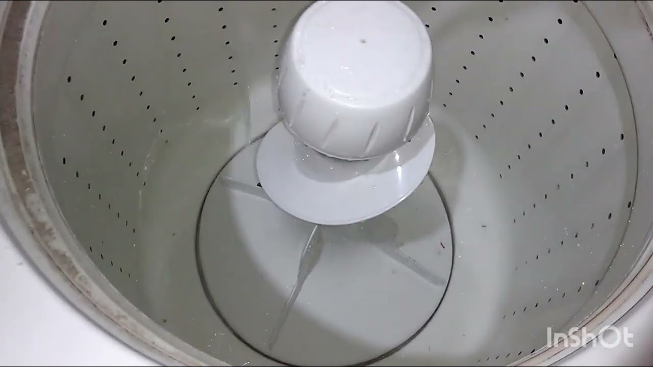 lavei minha máquina de lavar roupa, muito suja.