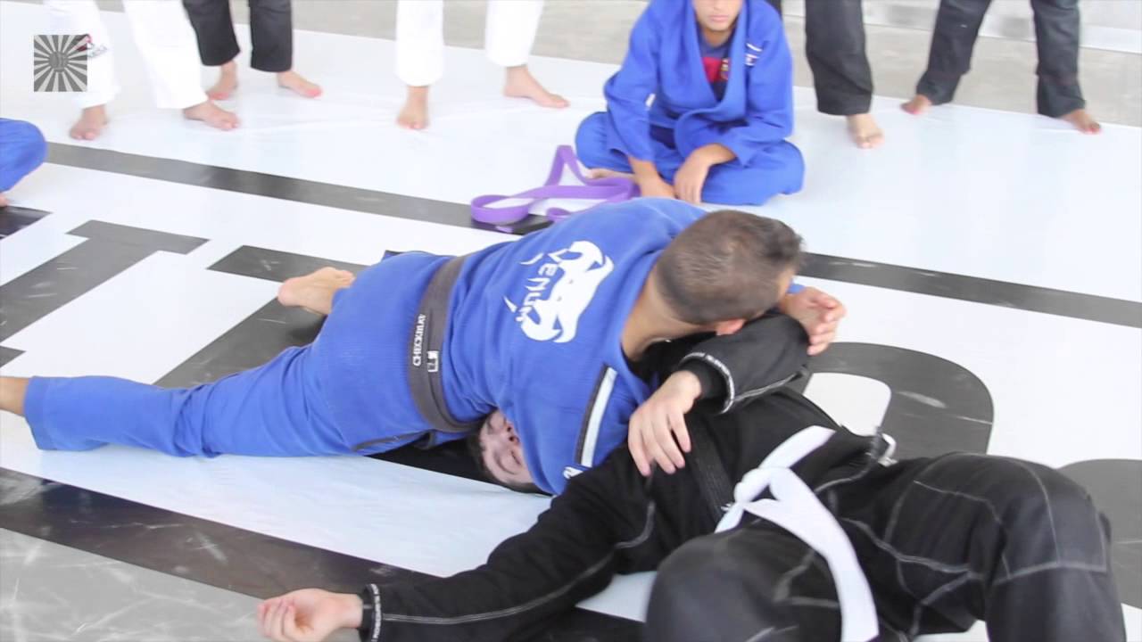 Former ADCC Champ Rani Yahya teaches the details behind the North South Choke at Fit Republik Dubai