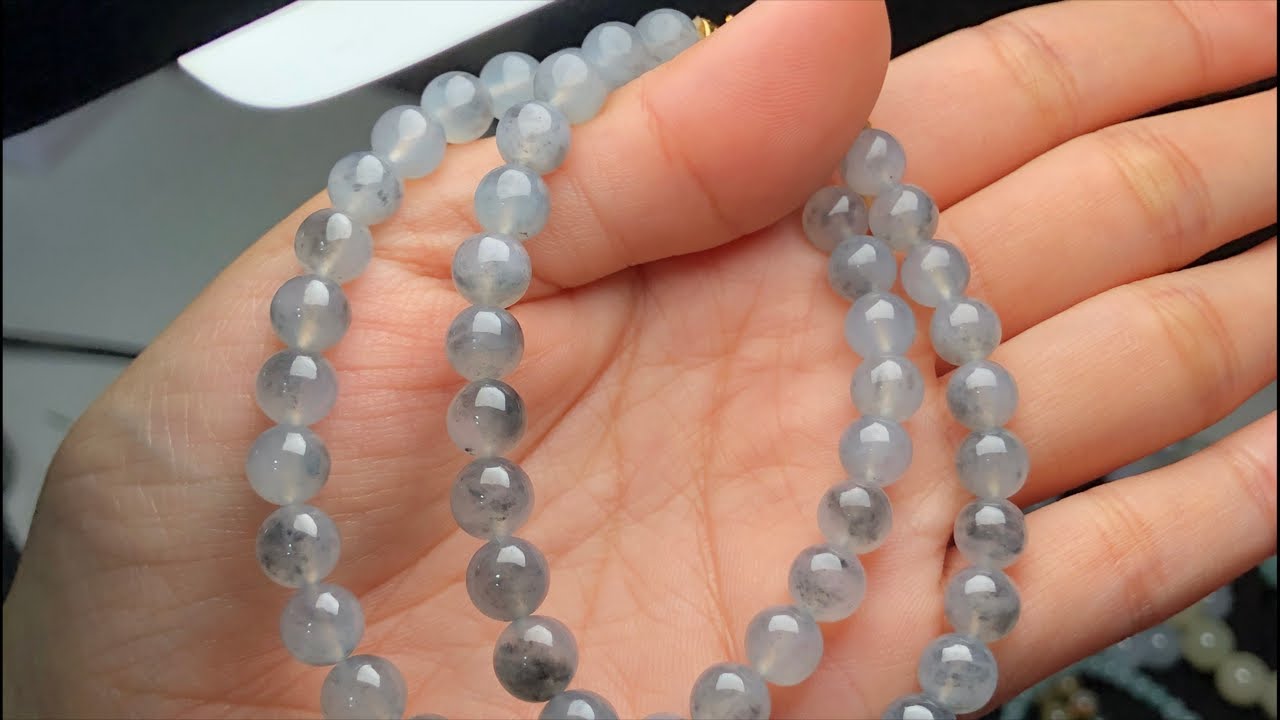Investment Returns on Jade PendantsThe potential economic benefits of investing in high-quality jade