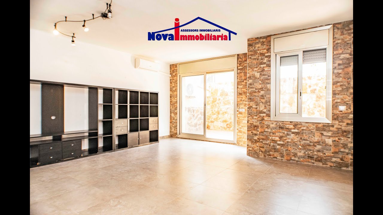Piso en Venta en Sant Boi de Llobregat. Con terraza y Ascensor