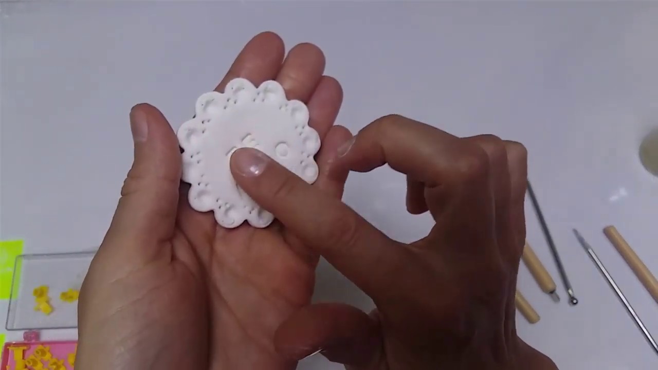 Biscuit para iniciantes -Plaquinha com frase - carimbo e ferramentas alternativas
