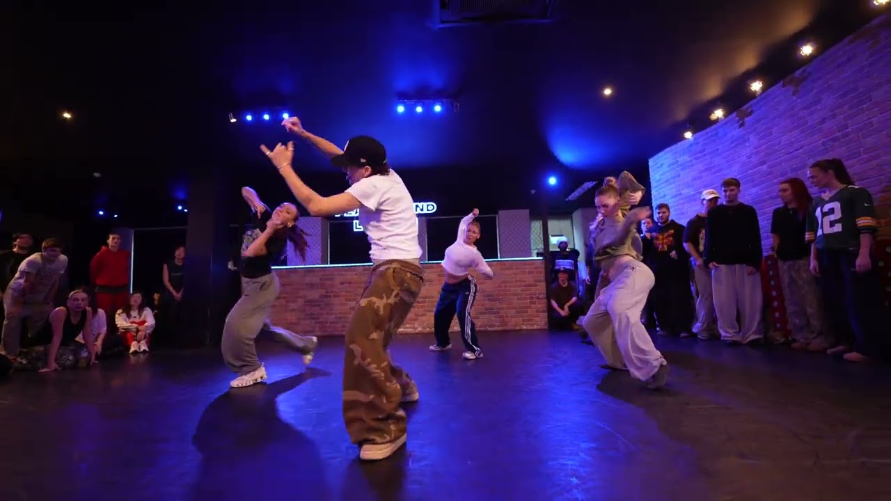 Moi  - Emma'a | Oliver Andrews choreography, at Playground London