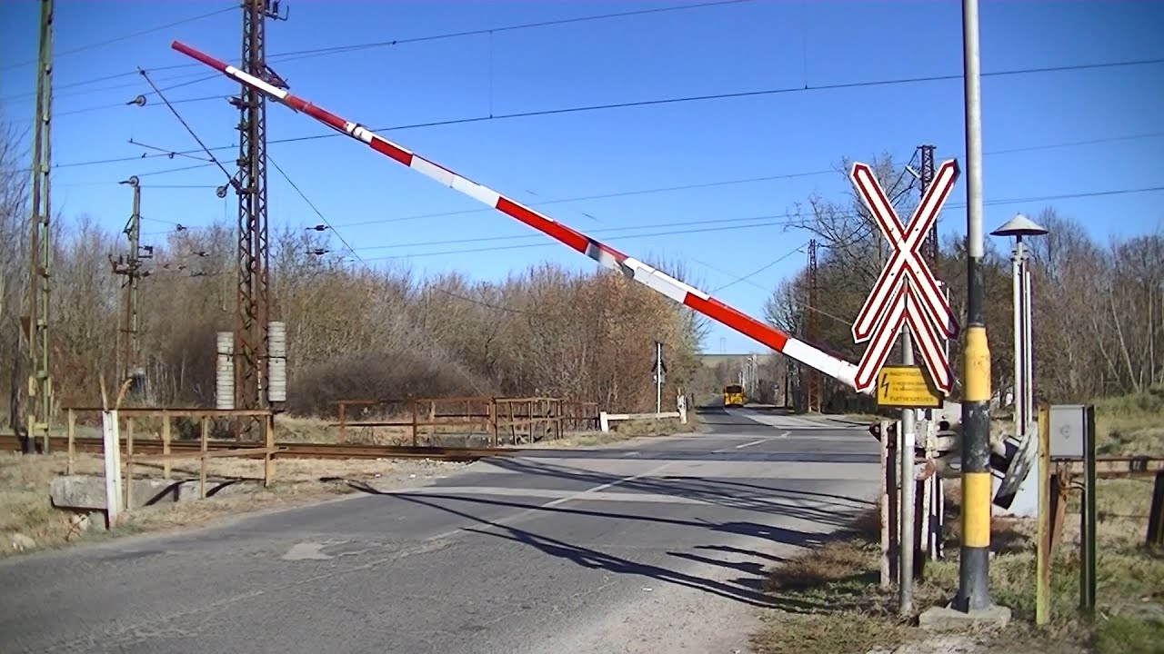 Spoorwegovergang Galgamácsa (H) // Railroad crossing // Vasúti átjáró