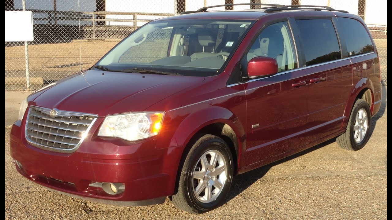 2008 Chrysler Town & Country Touring Walkaround