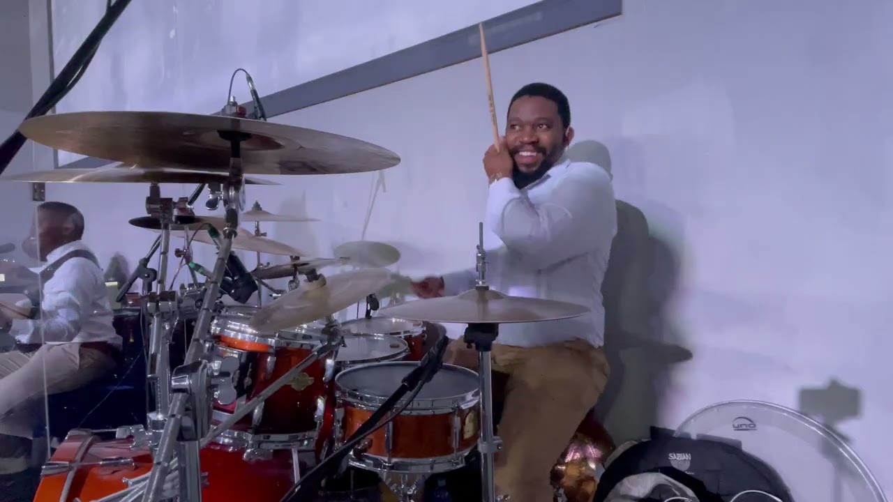Glory to God (Sunday Praise)