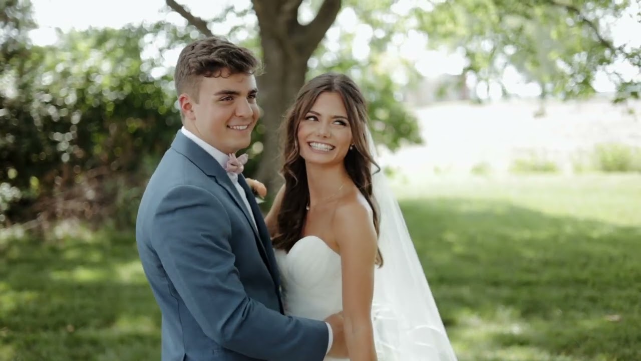 Madelyn + Sean | A summer wedding in Topeka, KS