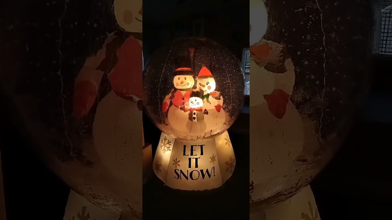 NEW FOR 2024 Gemmy Christmas Airblown Inflatable 6ft Snowing Snow Globe