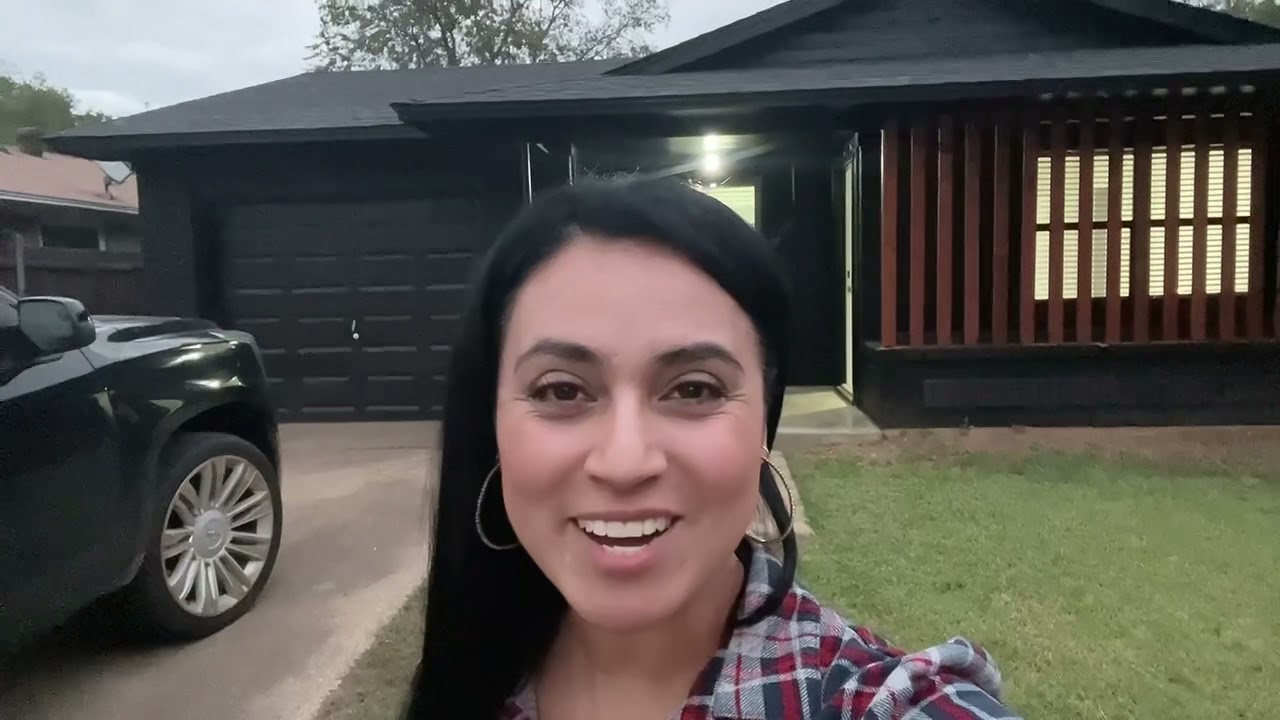 Famous Black House in Grand Prairie Texas