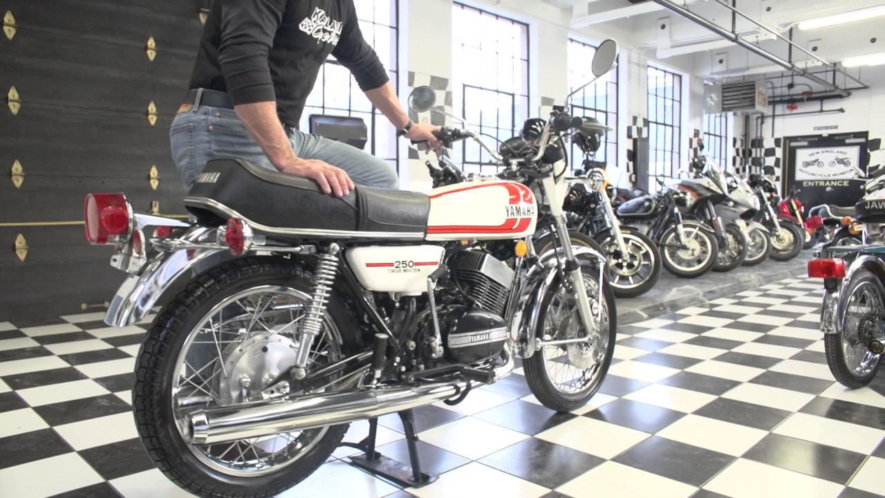 1975 Yamaha RD250 SURVIVOR!