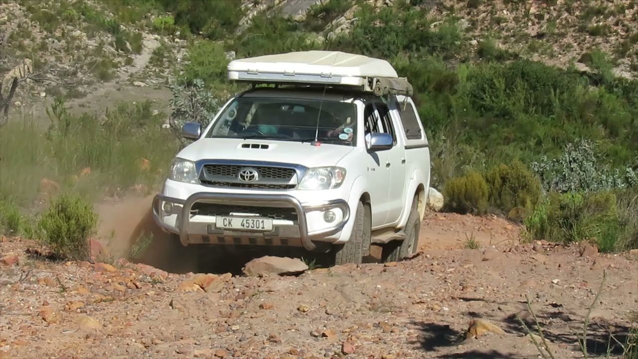Bonniedale 4x4, negotiating steep hill