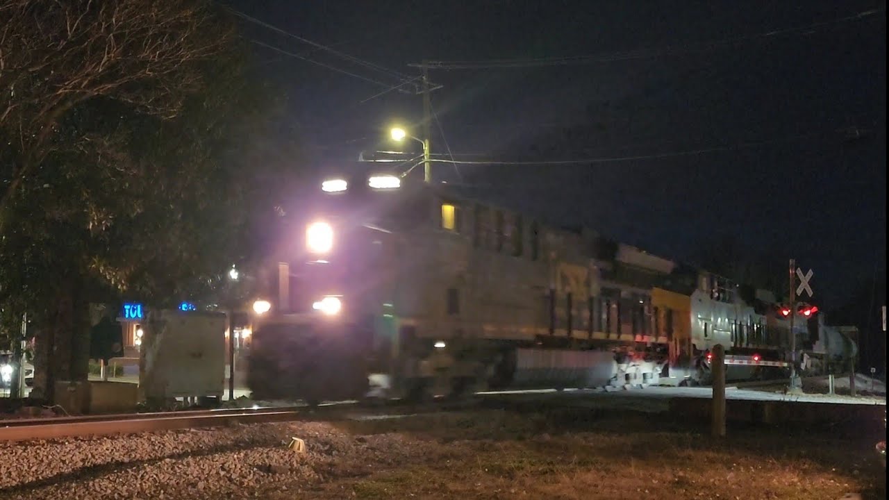 Southbound CSX M605 Through Auburn, Al