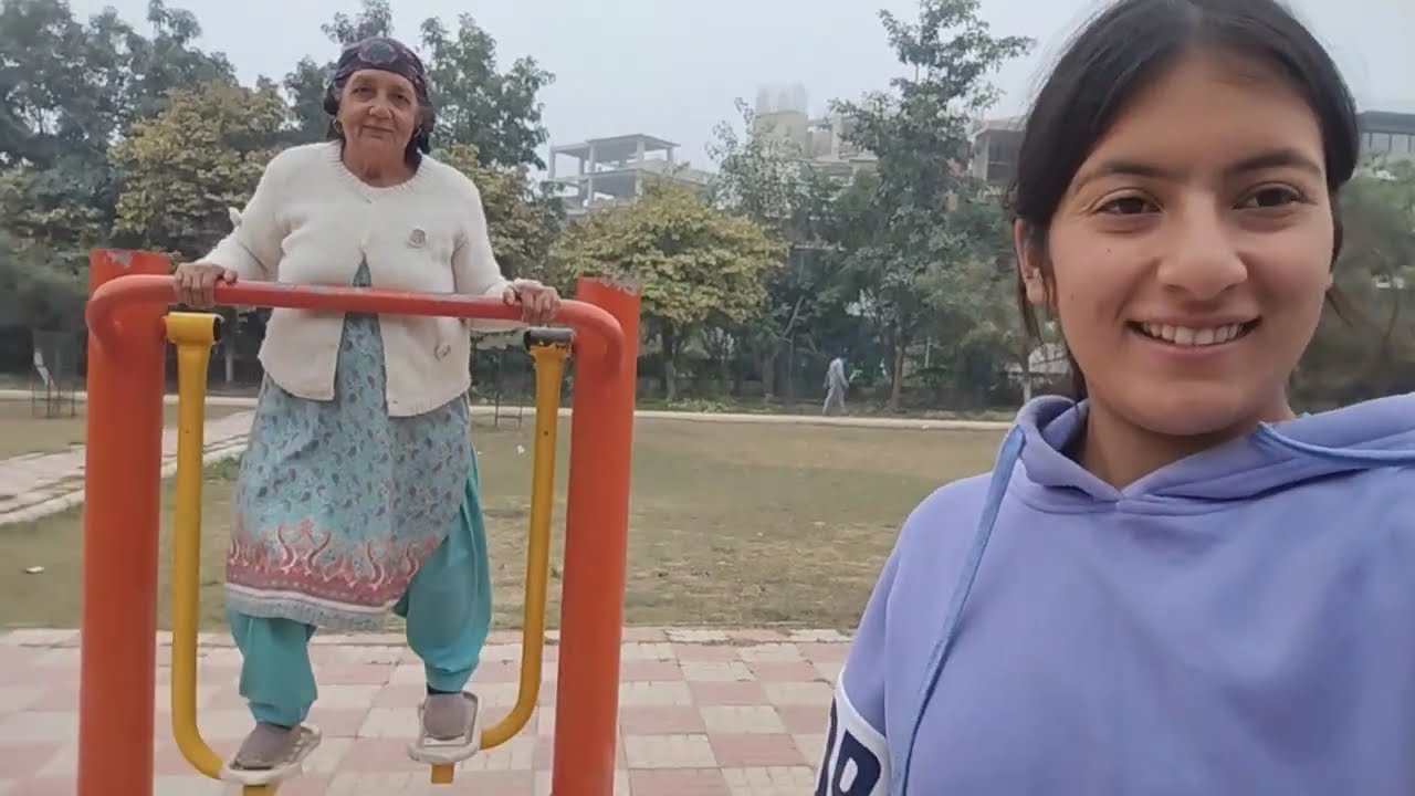 Aaj to NANi ke saath bohot exercise kr li 🚶‍♀️😜🤭