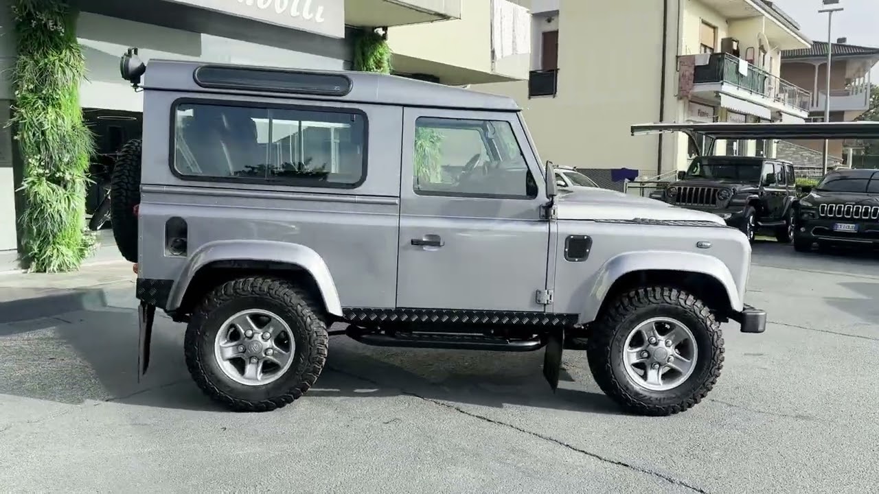 DEFENDER