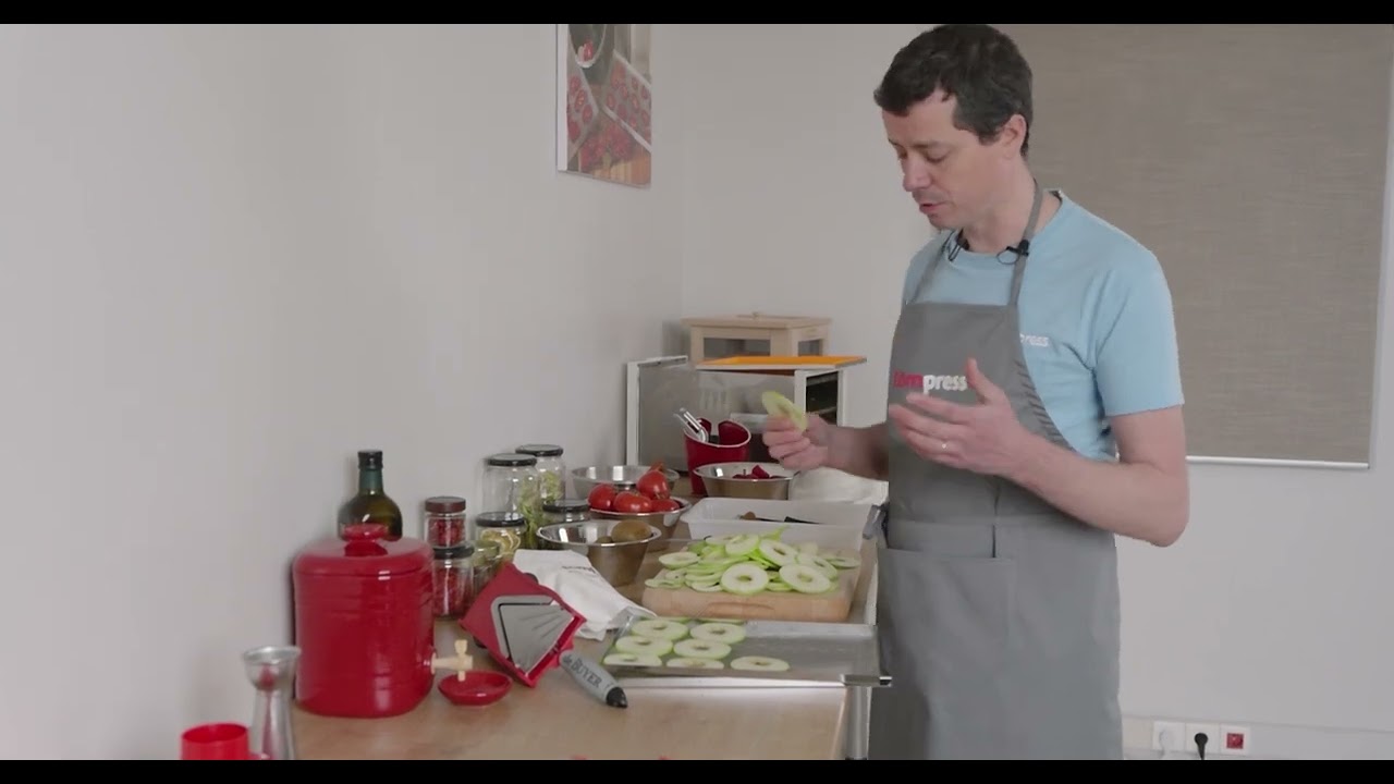 Déshydratation tomates pommes kiwis fraises. Tutoriel vidéo avec Tom Press