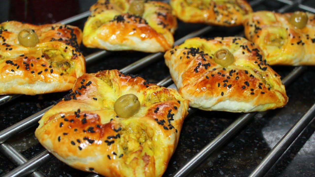 مملحات بالدجاج والجبن رائعة وسريعة التحضير-feuilletée au  poulet et fromage facile à réaliser