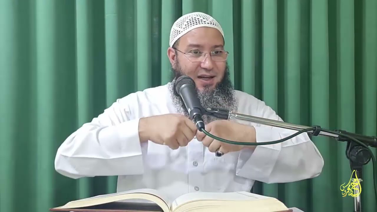 حكم وضع الثوب المخيط على صدر المحرم من غير أن يلبسه أو يعقده ..  للشيخ أحمد محروس البلطيمي