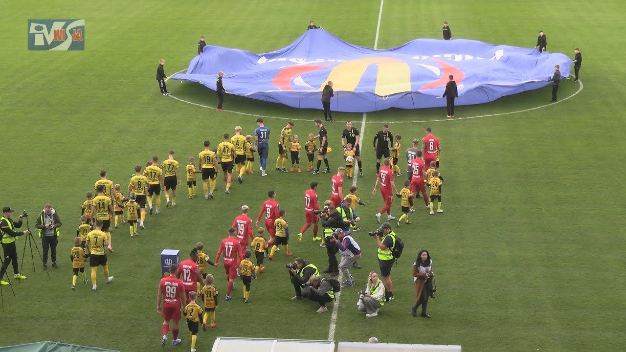 SIARKA TARNOBRZEG - WISŁA KRAKÓW 2:3 (0:1) - FRAGMENTY MECZU I KOMENTARZE TRENERÓW