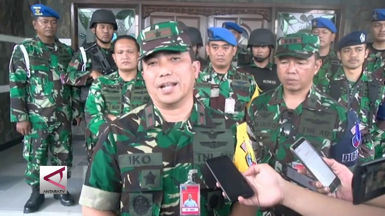 TNI-AU turunkan paksa ‘pesawat asing’di Lanud Iswahjudi