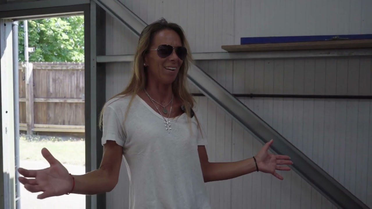 Come on a Tour of Prestige Place with Lucie Botti 🏡