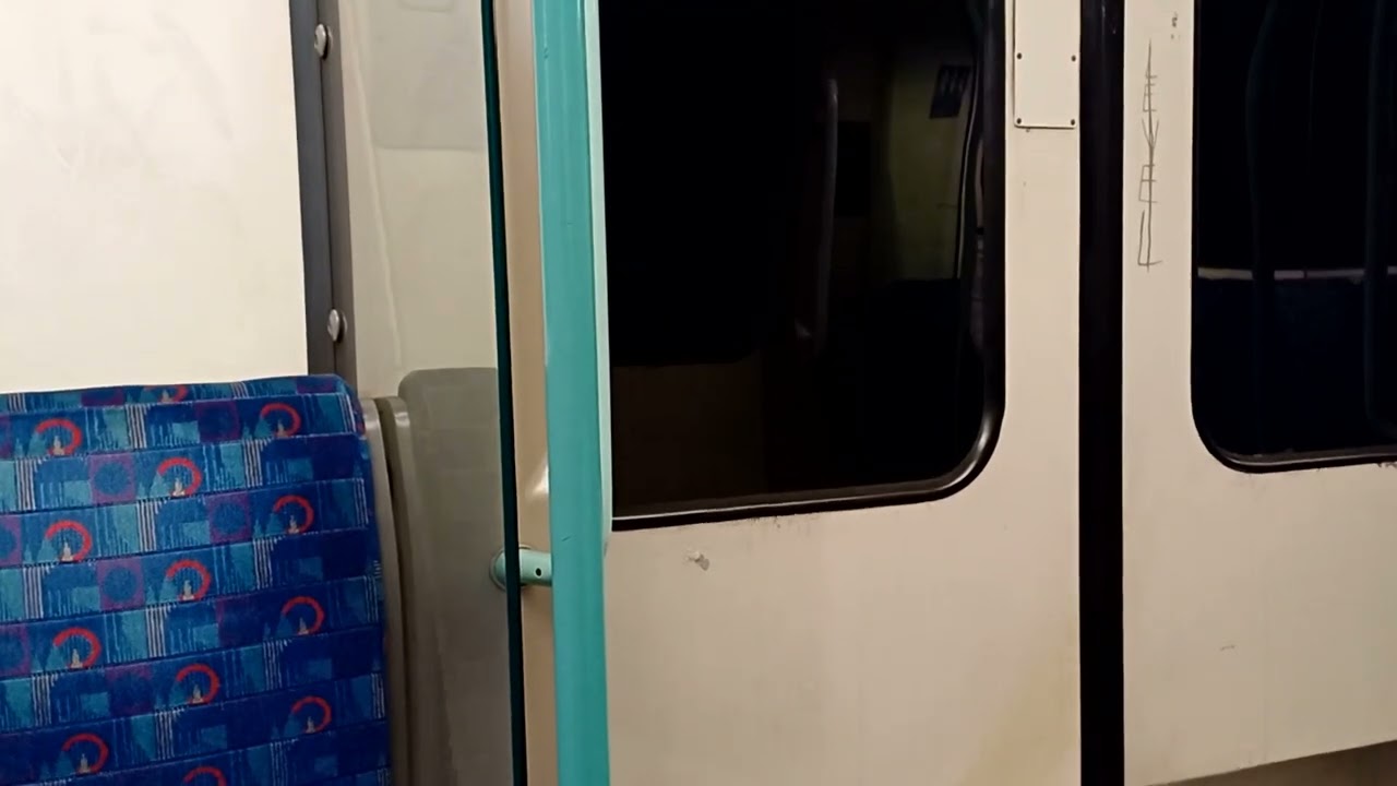 Full Journey on the Waterloo & City line 1992 Stock to Waterloo