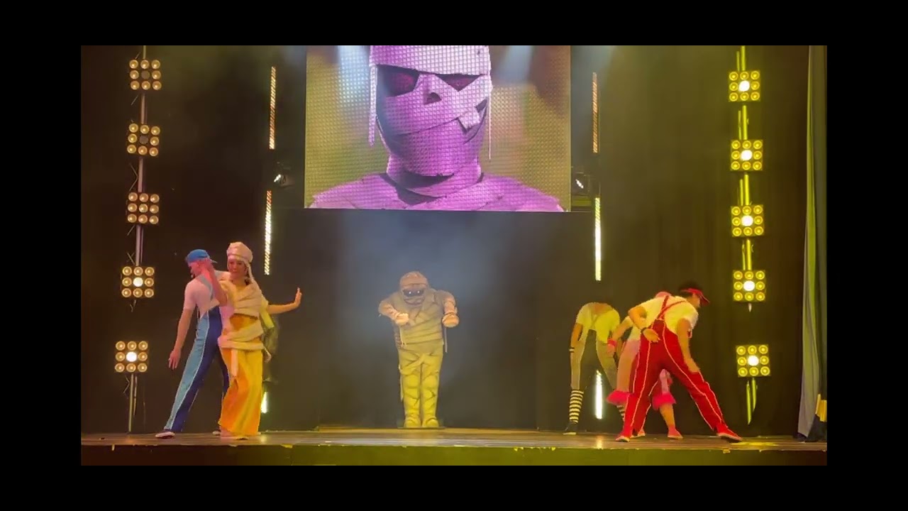 Walk Like An Egyptian, Halloween Scare Factor, The Skyline Gang 2022
