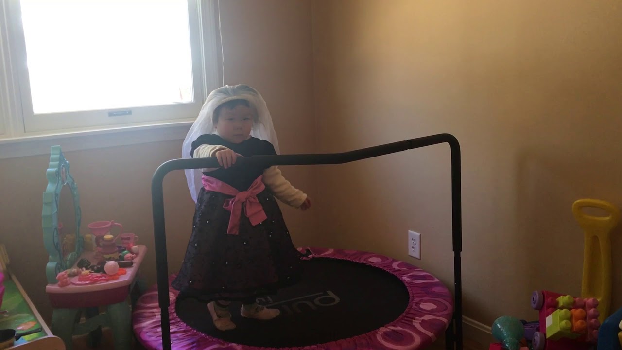 Mirabel Pan Weston ( 潘美贝尔）3 years old