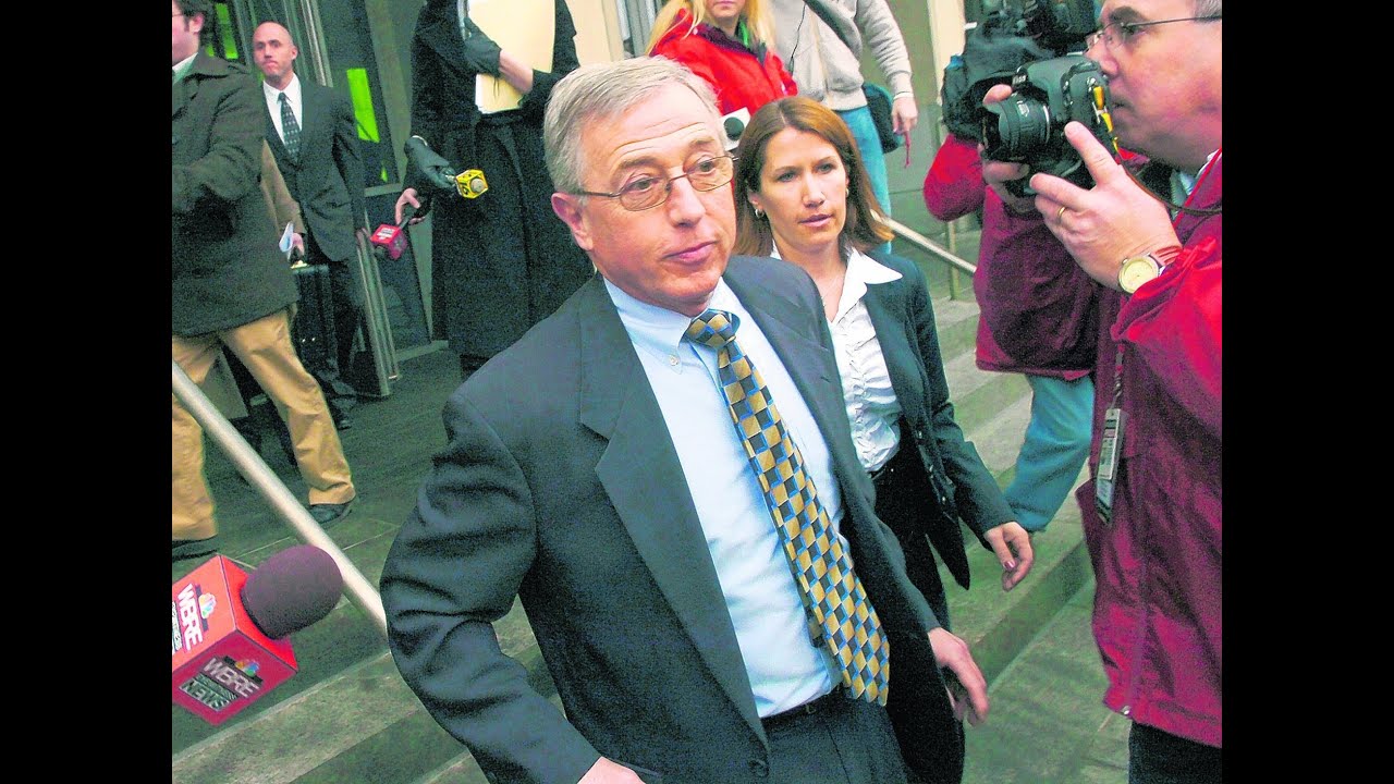 Judge Sentenced for Selling Kids to Prisons