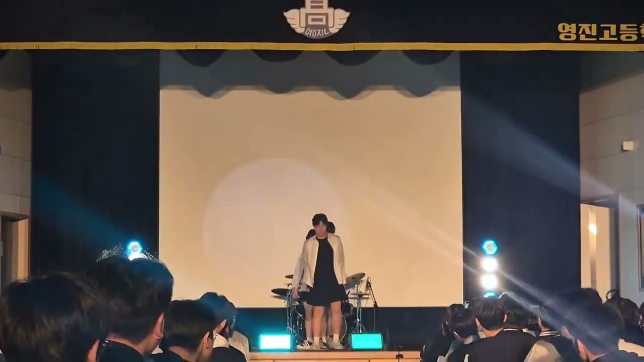 [Skirt] Ep 115: Boys cover Style - H2H