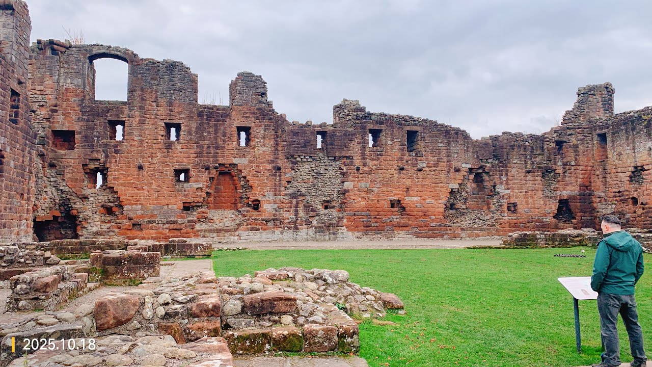  Quick Stop at Penrith Castle - With Bonus Snacks! 🍔🛒