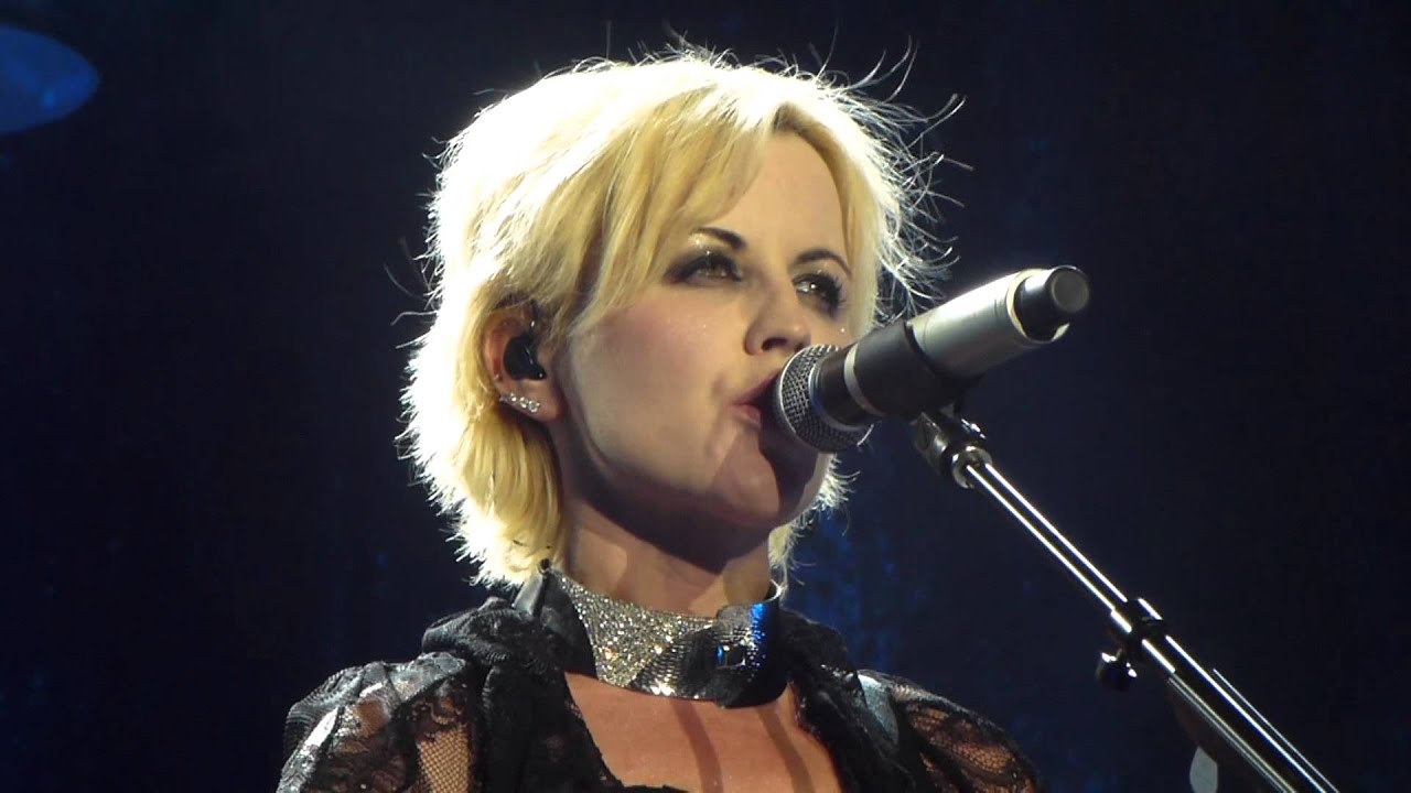(HD) The Cranberries - Show Me The Way Live @ Rockhal