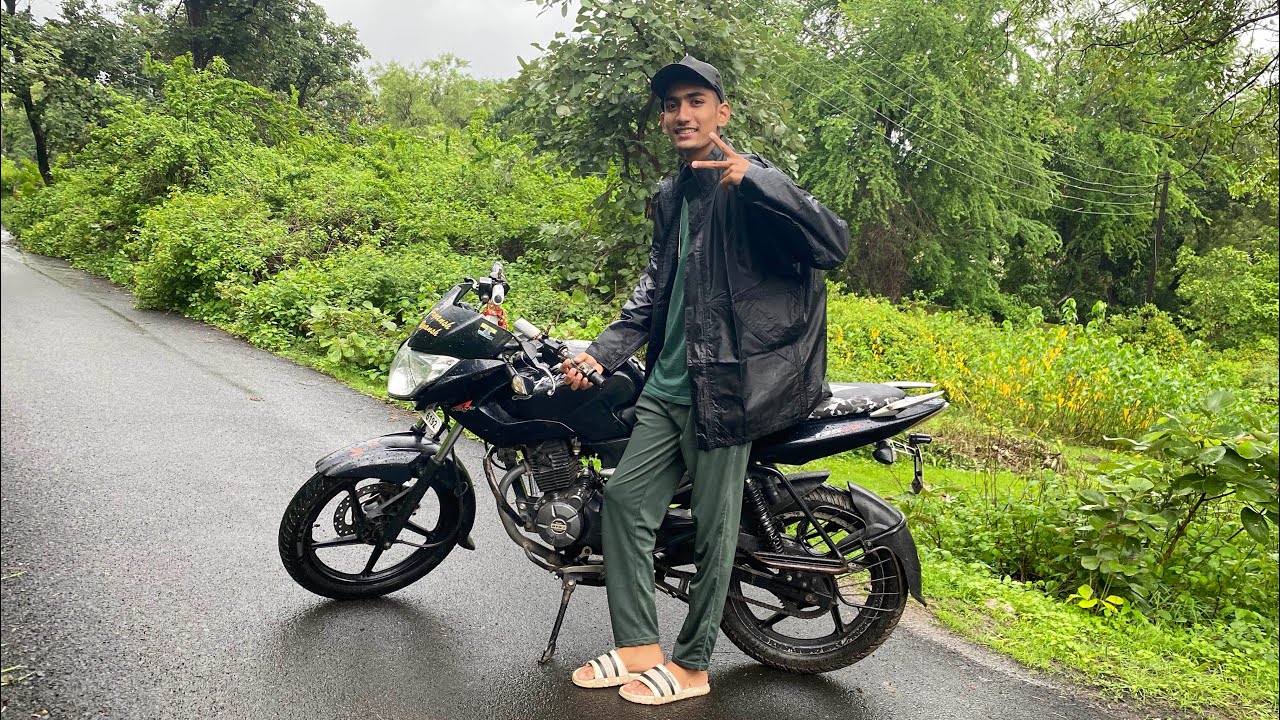 Best bike ever by bajaj ( pulsar Ls 135 ) the legend motor must watch 