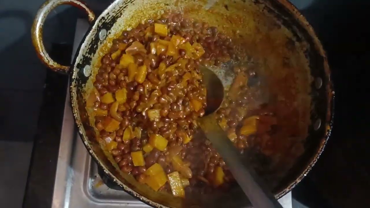 Chhole bhature kashe banaye // chhole bhature reshipi 
