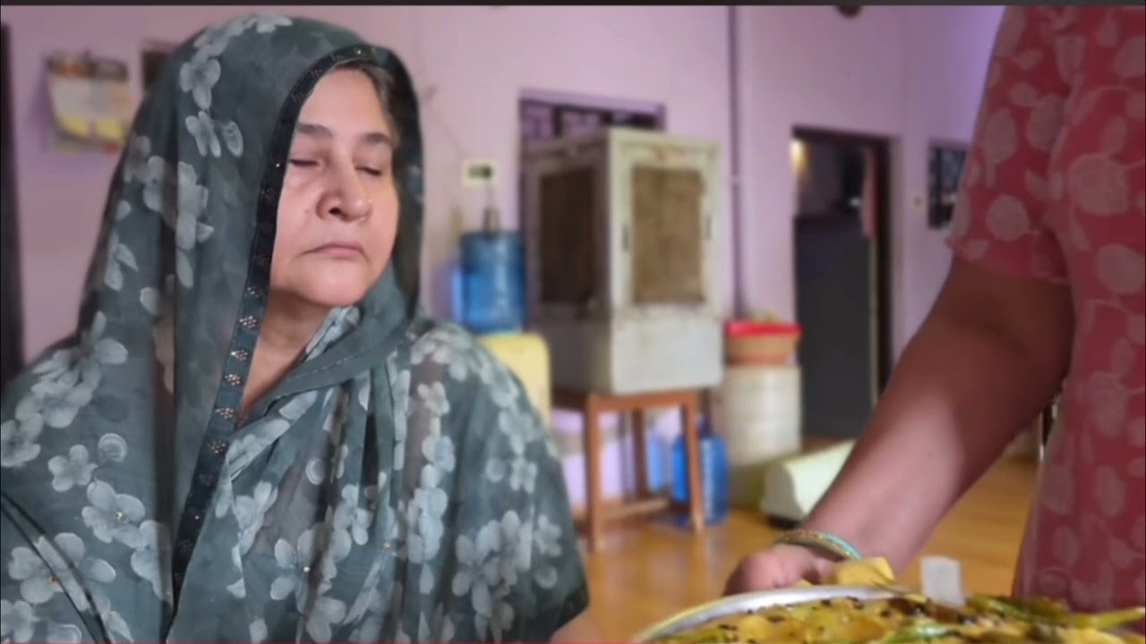 Snakky ko sirf property chahiye 