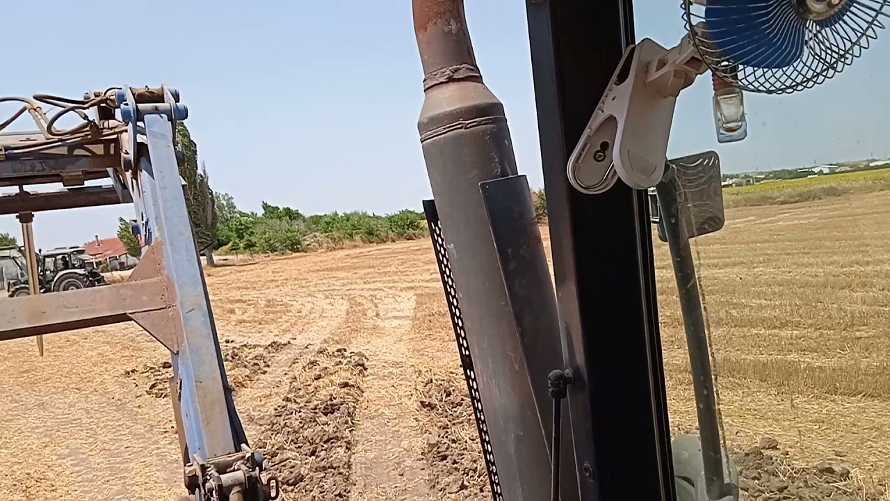 Türkiye'de petrol arama faaliyetlerinin görüntüleri TPİC araçları