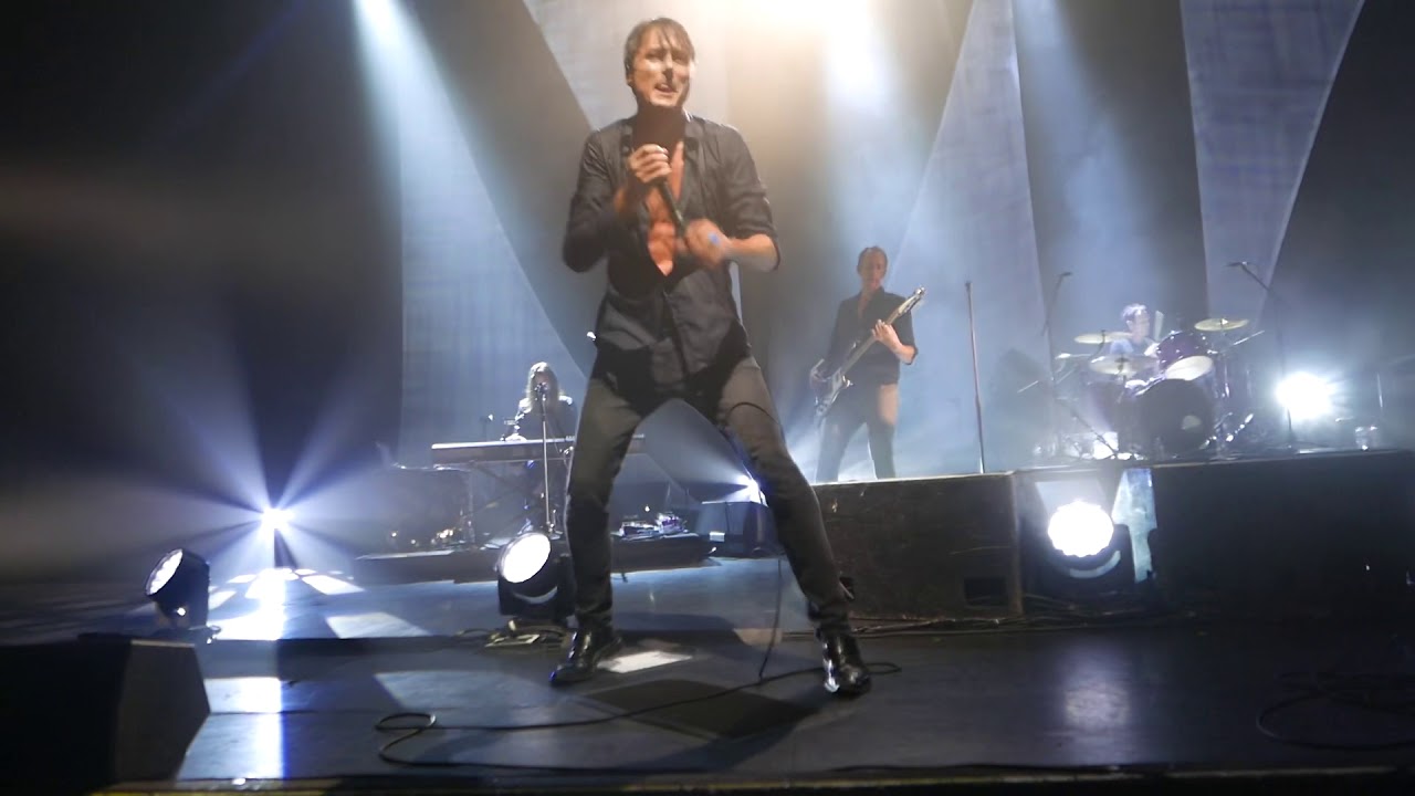 Suede - Life is Golden at Hammersmith Apollo, 12 October 2018