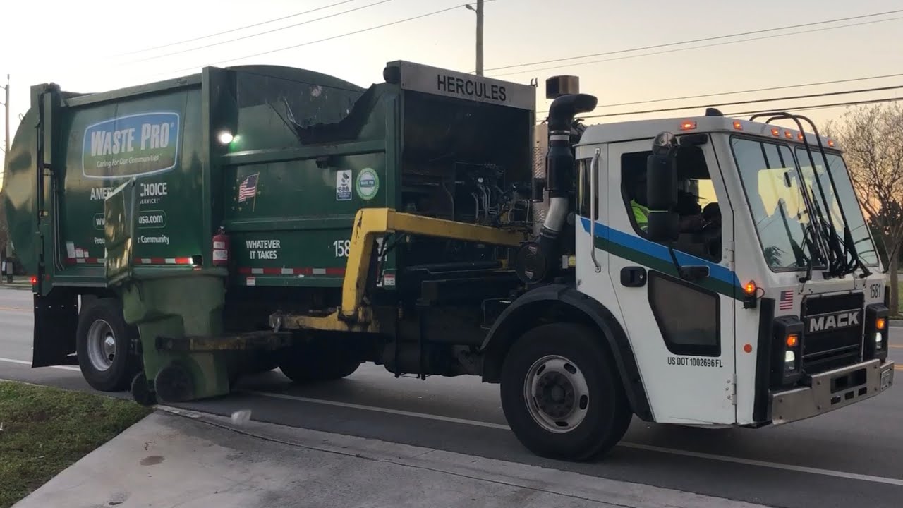 Super Fast Waste Pro Mack LR Hercules Automated Side Loader Garbage Truck