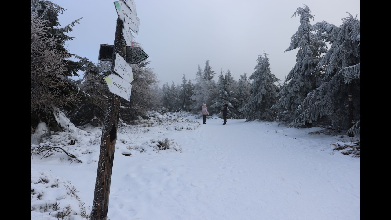 ŚWIERADÓW ZDRÓJ (Polen) ein malerischer Kurort im Isergebirge.