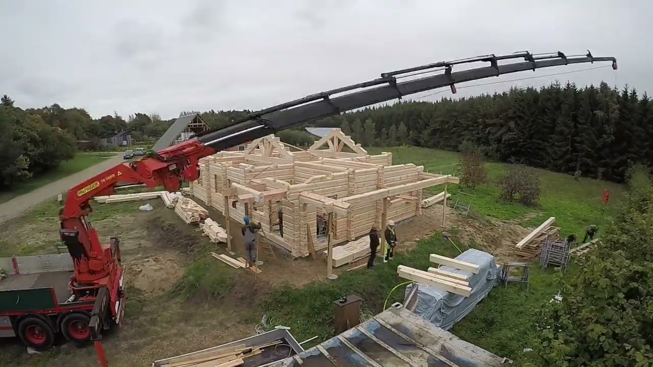 Rąstinis namas. Greita rąstinio namo statyba.