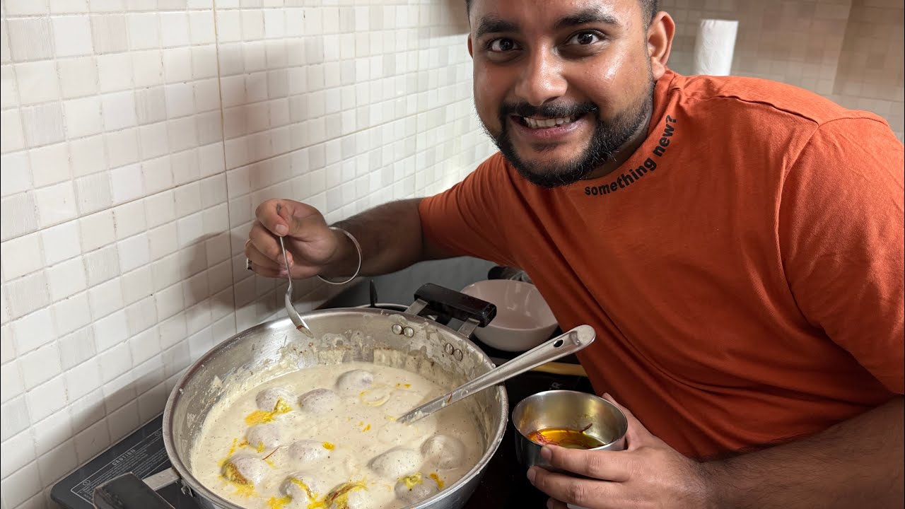 Aaj humne banaya Malai Kofta White Gravy wala… Maza hi Aagya😀😀