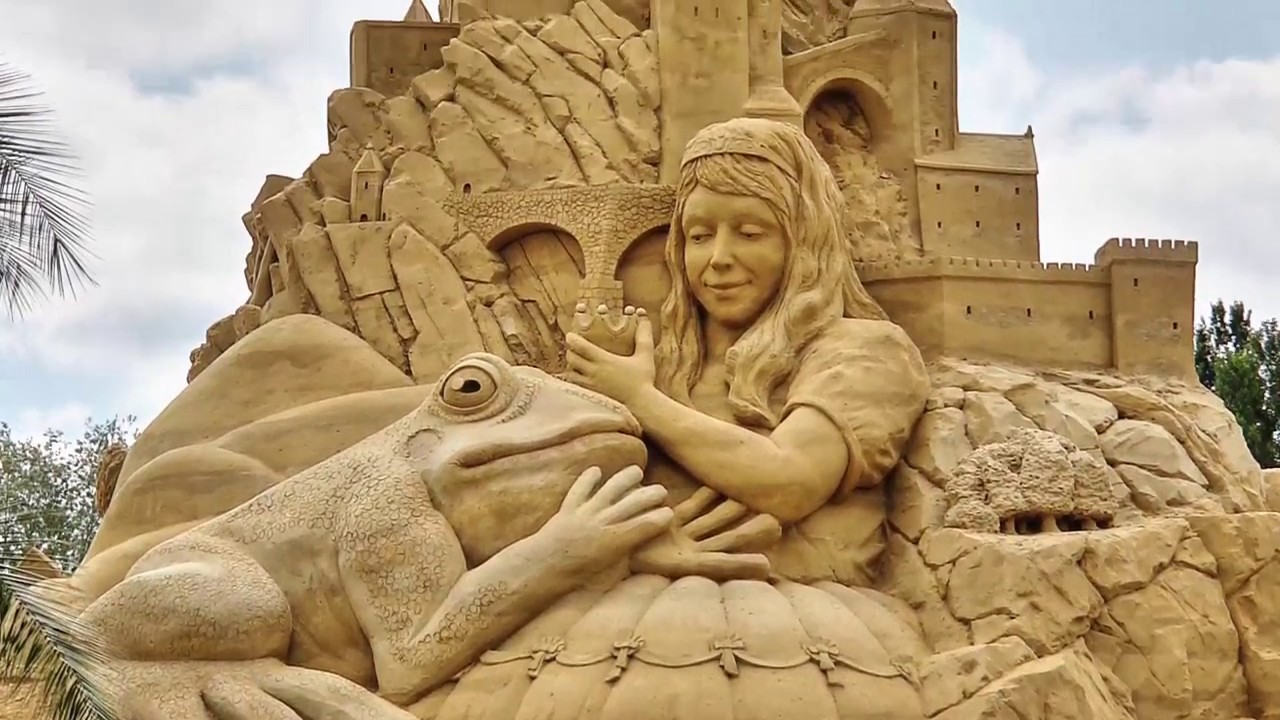 Märchenhafte Sandskulpturen Ausstellung an der Waterfront Bremen Sommer 2018