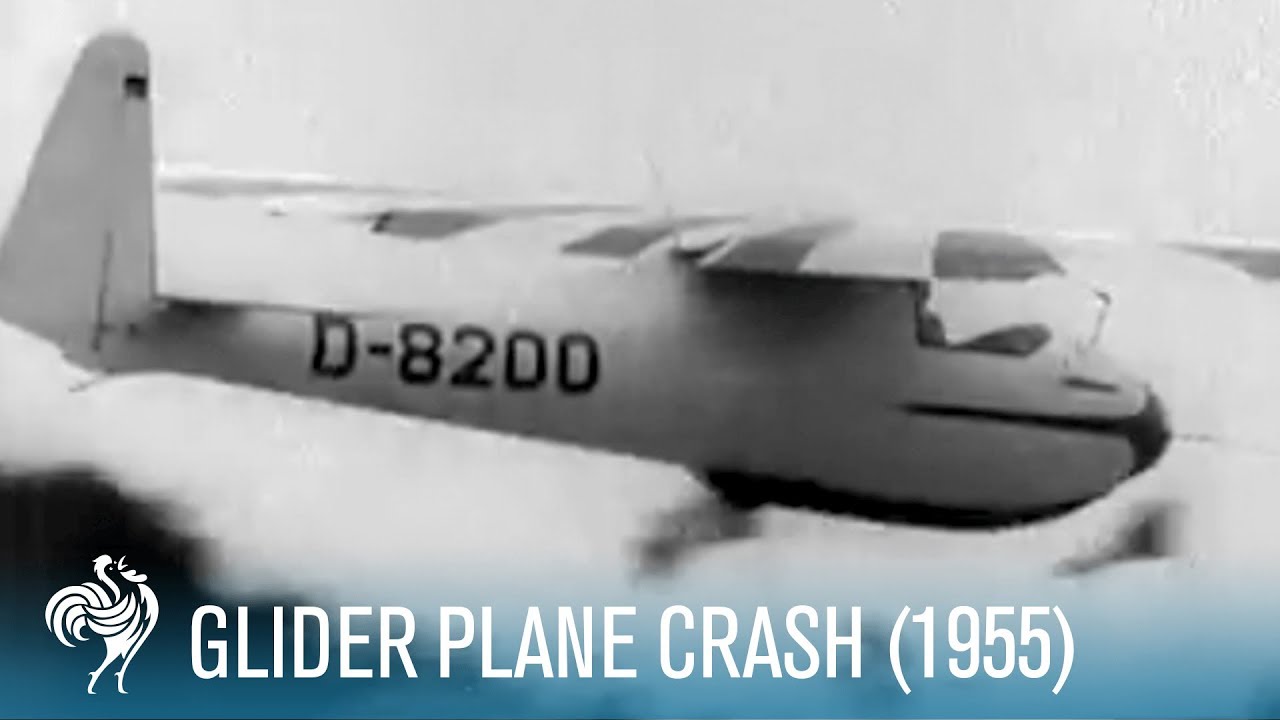 Glider Plane Crash: D&uuml;sseldorf Air Show (1955) | British Path&eacute;