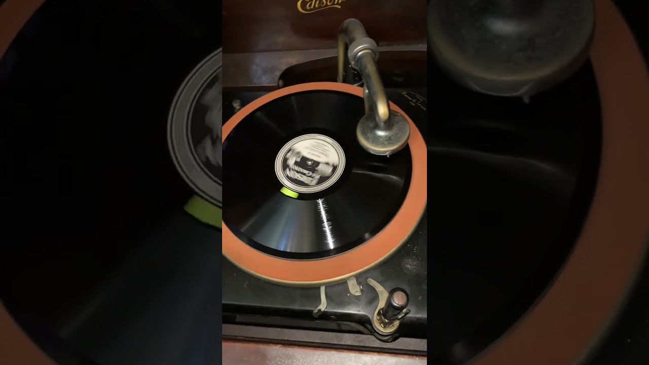 Frieda Hempel on an EdisonDiamond Disc. Ombre Légere (Dinorah-Meyerbeer) in Italian. 7/6/18.