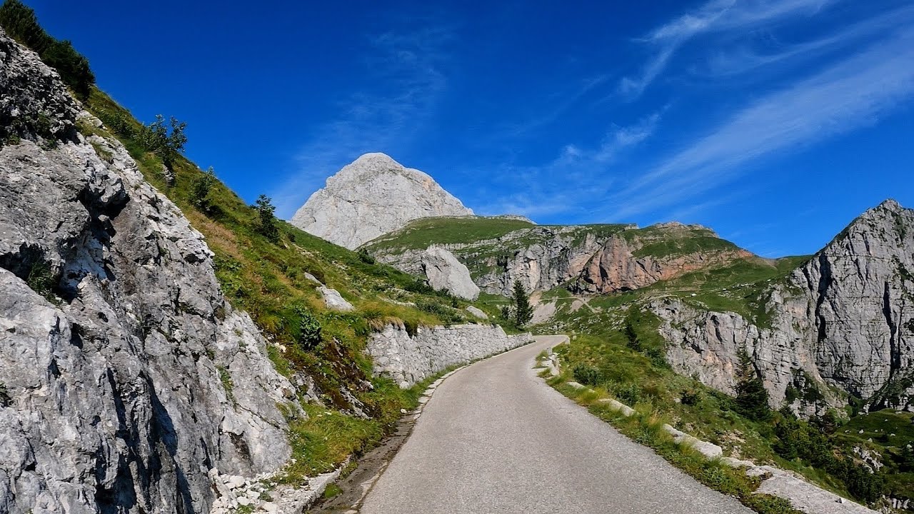🇸🇮 Scenic drive in TRIGLAV national park in SLOVENIA | Mangart saddle | 4k 60fps