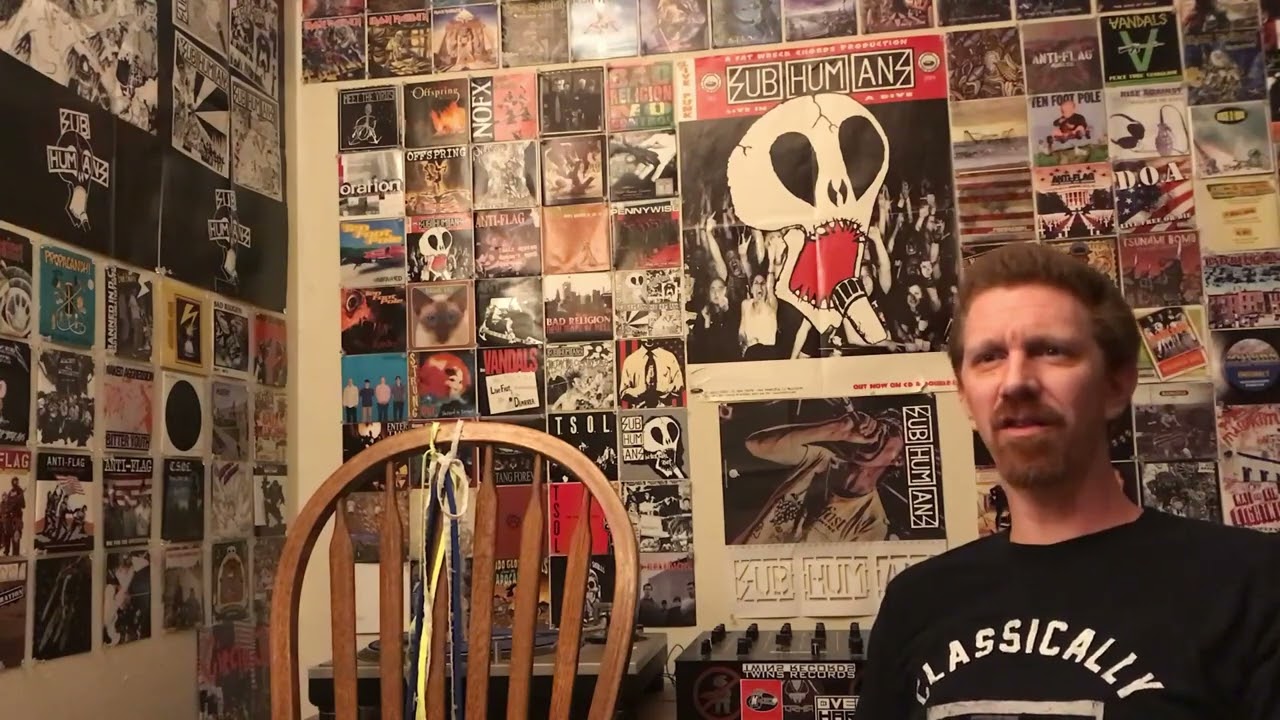 Shnootz - Reaction Video (U2 - Promenade)