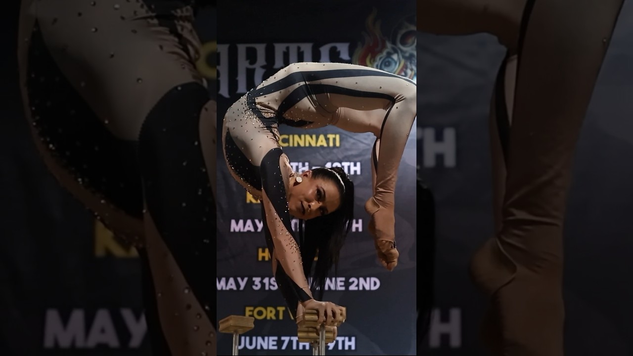 Camille Zamboni performing some amazing FEETS🦶🏼@ Chicago 2024!#contortionist #fyp #shorts #tattoos