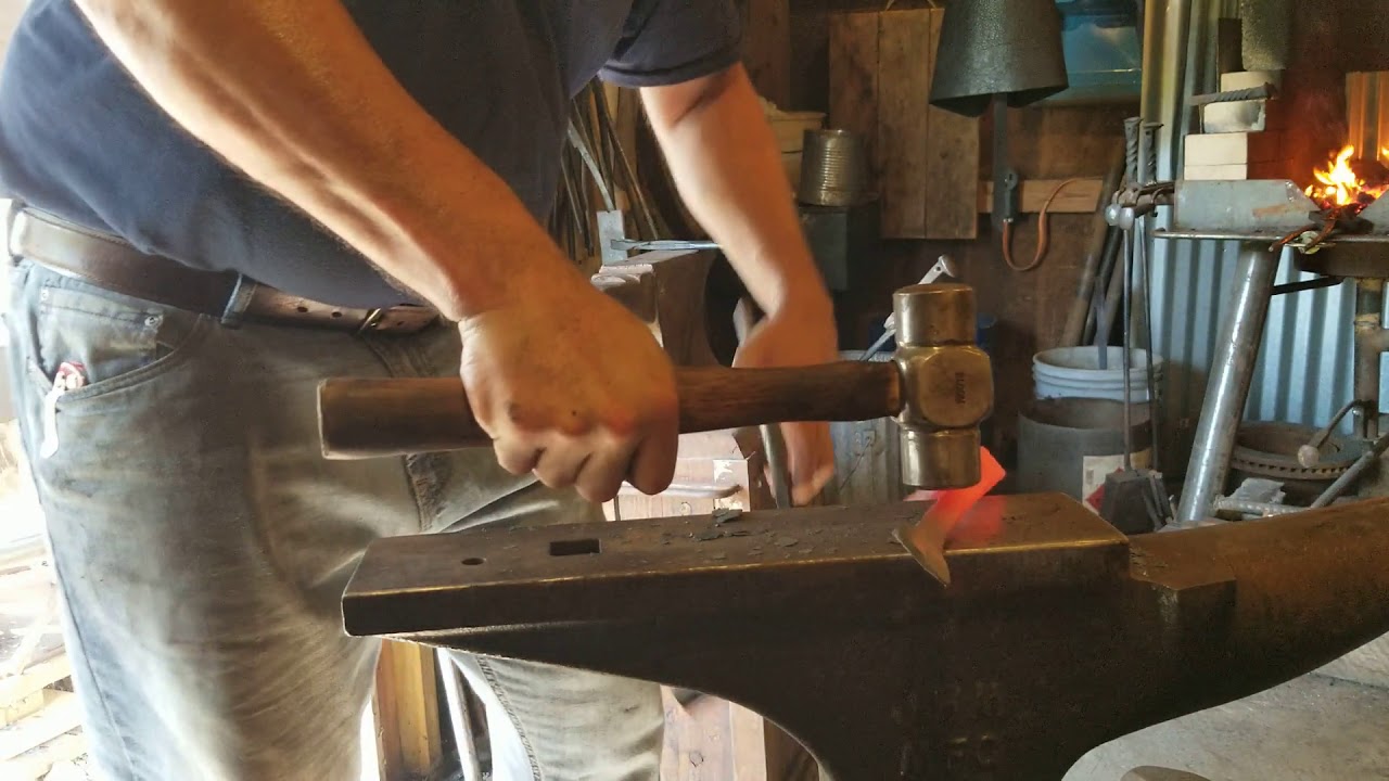 Forging out a blacksmiths holdfast